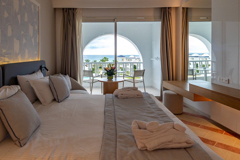 Golden Tulip Taj Sultan resort hotel